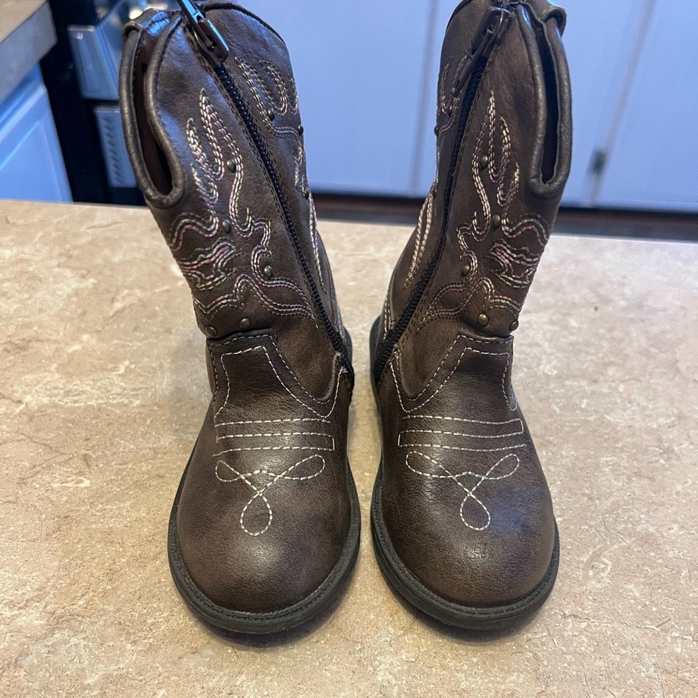 Cowgirl boots. Baby size 7